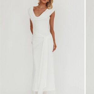 SELFIE LESLIE VIRGO SEASON DRESS